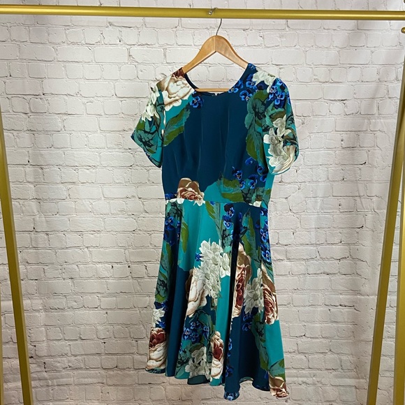 Anthropologie - Paeonia Dress - Floral Fit & Flare - Picture 3 of 5